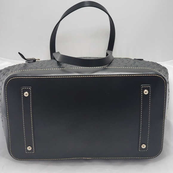 Signature Large Zip tote bag from Dooney & Bourke - Picture 8 of 14